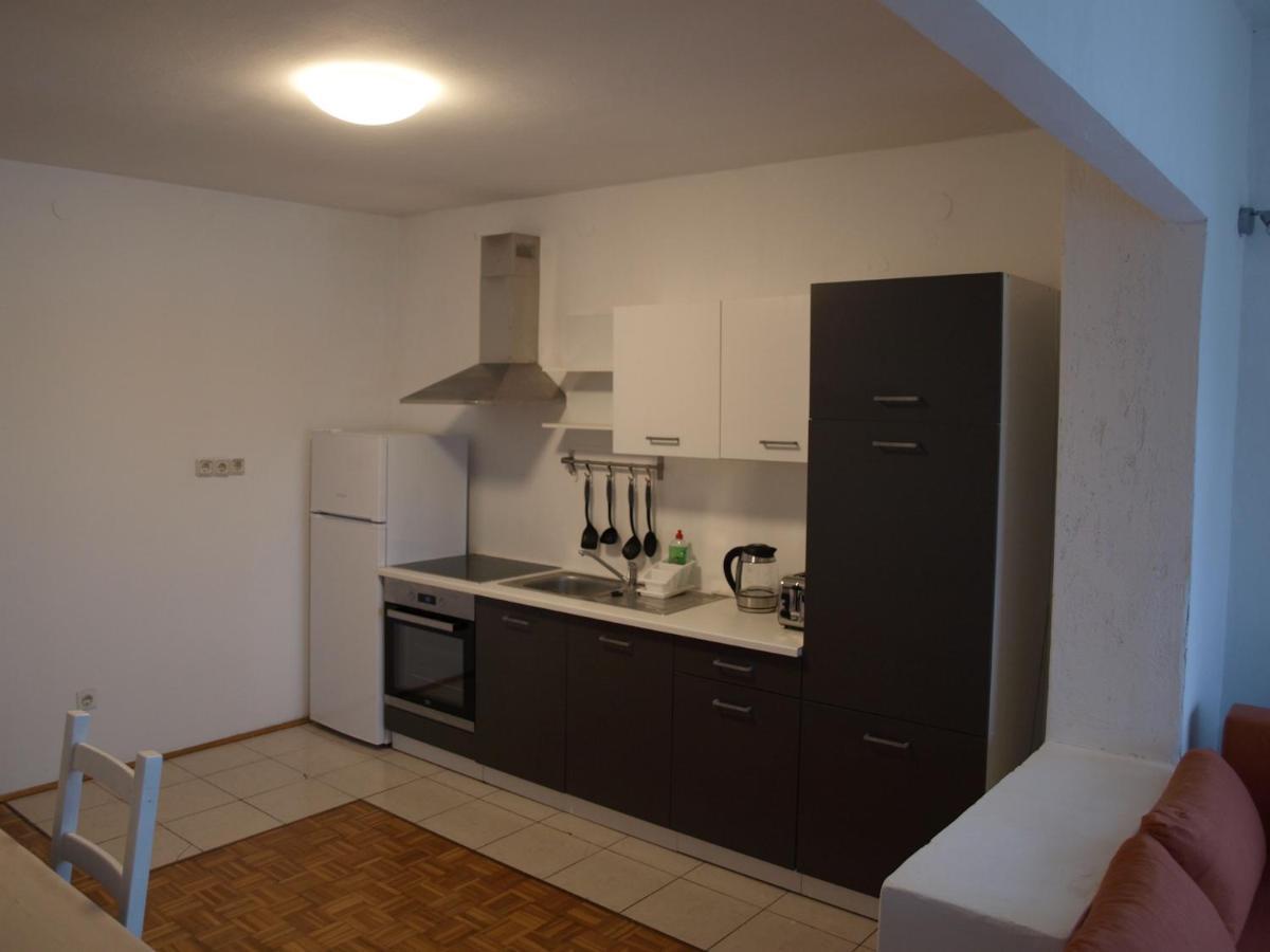 Apartment Nana Gradici Exteriör bild