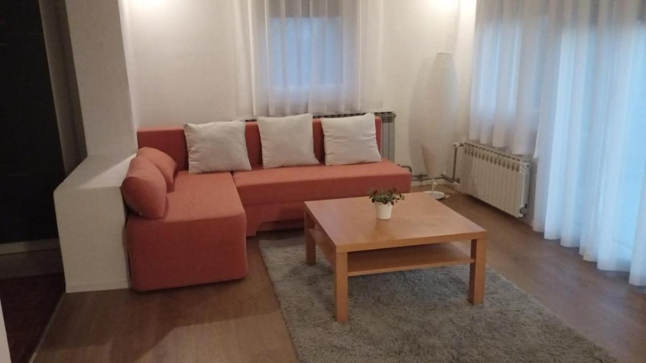 Apartment Nana Gradici Exteriör bild